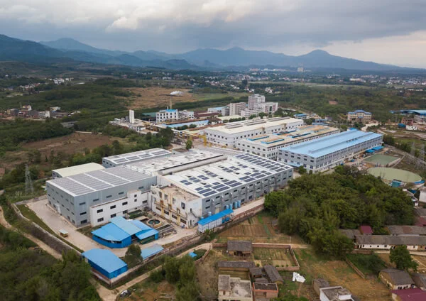 Fabbrica di stoviglie biodegradabili